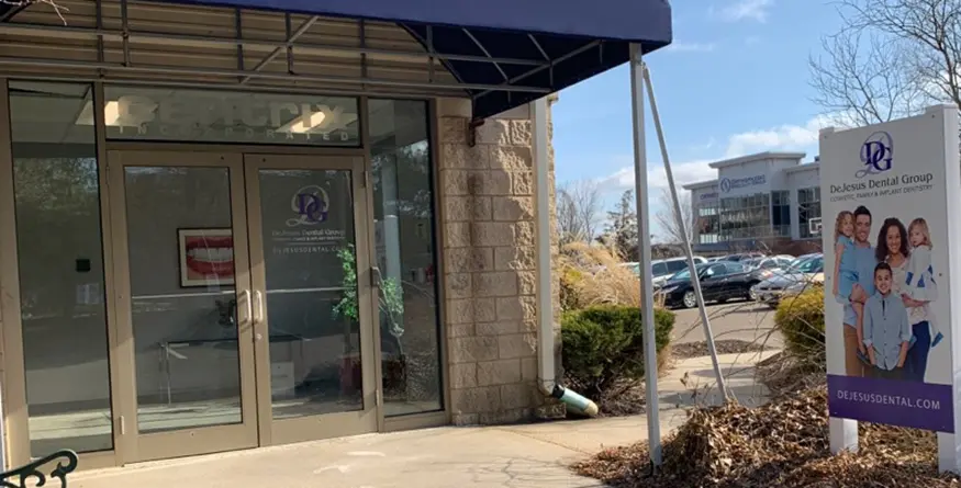 DeJesus Dental Bridgeport location